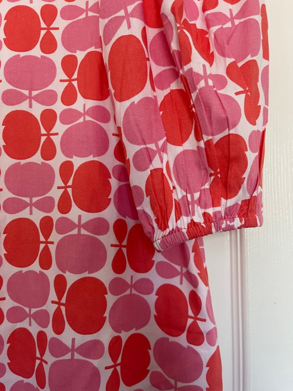Women's Pink & Red Geometric Long-Sleeve Shift Dress - Picture 3 of 9